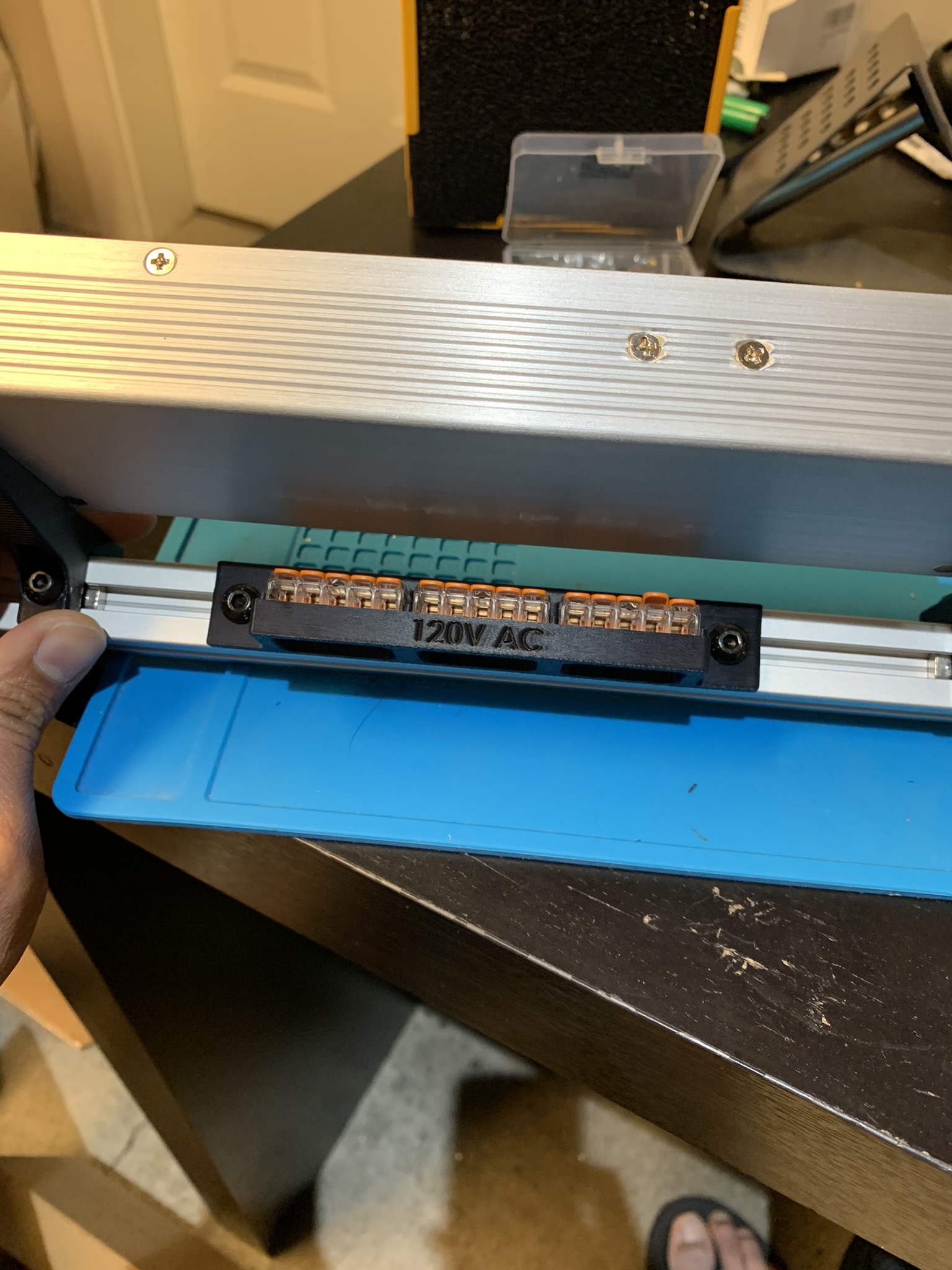 120V WAGO mount attached to the extrusion